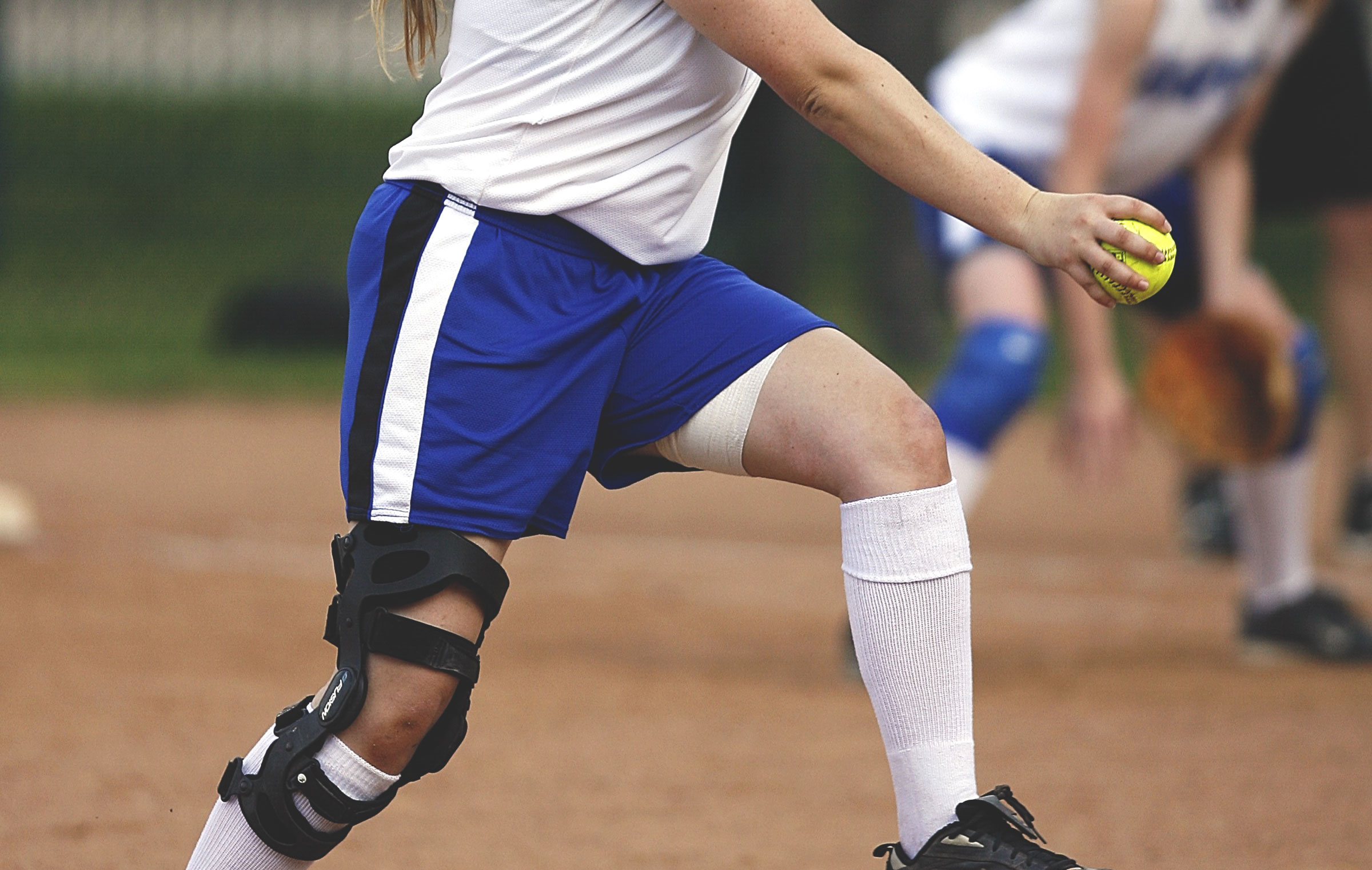 Why Your Daughter is More at Risk for an ACL Tear Than Your Son